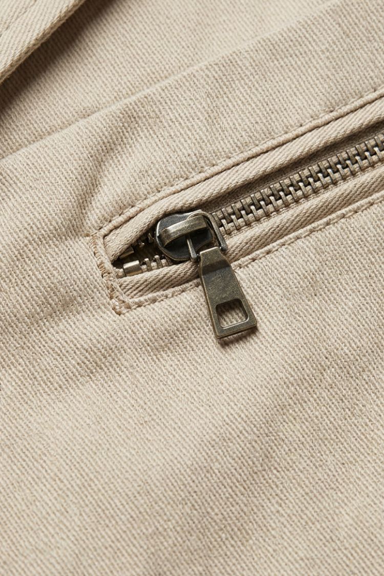 Herren Trenchcoat | Reverskragen & Schulterriegel
